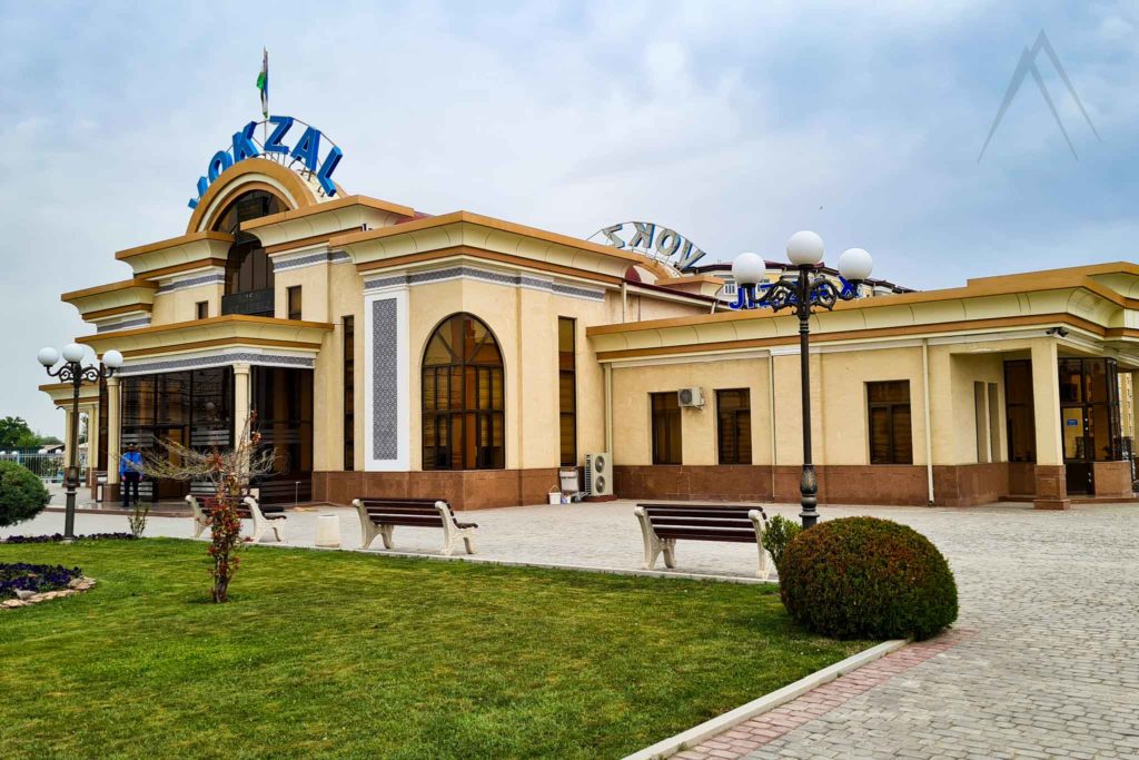 stazione ferroviaria di jizzakh