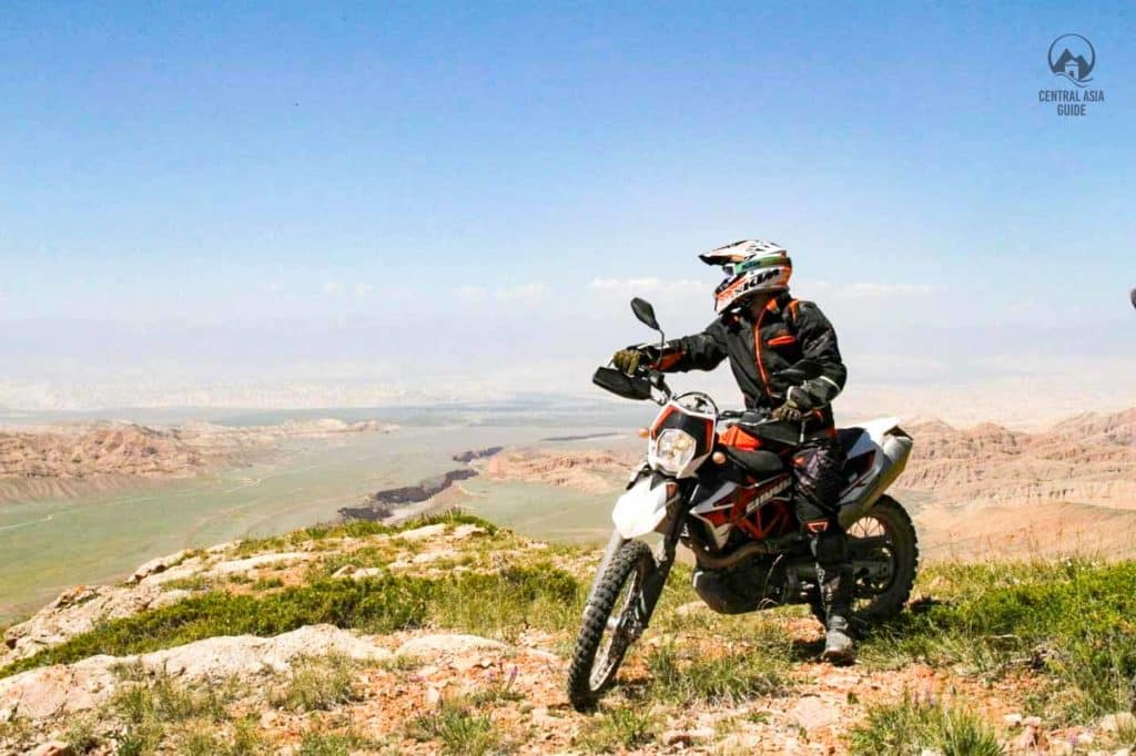 Tour in moto in Kirghizistan